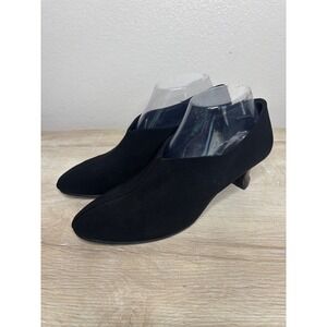 Thierry Rabotin Ria Black Almond Toe Kitten Heel Pumps Size 38, US Size 8
